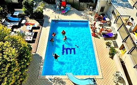 Hotel Marzia Con Piscina